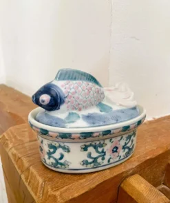 Boite carpe koï vintage
