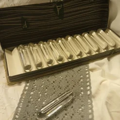 Boite portes couteaux crital
