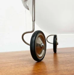 Bol de fruits néerlandais postmodernes sur roues par Arnout Visser Droog pour Designum, années 1990.