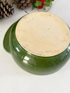 Bol de service de Noël, bol en céramique BCI français avec des houx, émaillé vert.