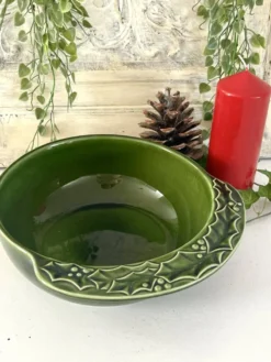 Bol de service de Noël, bol en céramique BCI français avec des houx, émaillé vert.