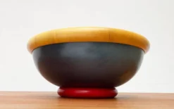 Bol en bois italien postmoderne par Pietro Manzoni