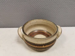 Bol en céramique avec des « oreilles » du Danemark, années 1970 par HNB (Hans Nielsen Buch)