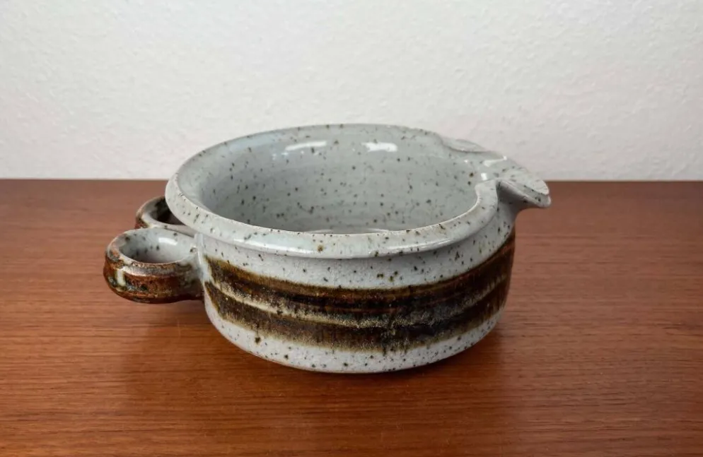 Bol en céramique de studio danoise de style mid-century moderne par Jette Andersen Keramik, années 1960.
