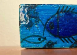 Bol en céramique de studio en forme de poisson Pesce de style mid-century moderne par Aldo Londi pour Bitossi, Italie, années 1960.
