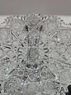 Bol en cristal à motif étoilé, américain, en verre taillé brillant américain, années 1920.