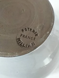 Bol en terre vernissée Poterie Millian France, décor floral stylisé