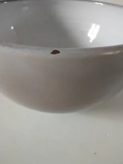 Bol en terre vernissée Poterie Millian France, décor floral stylisé