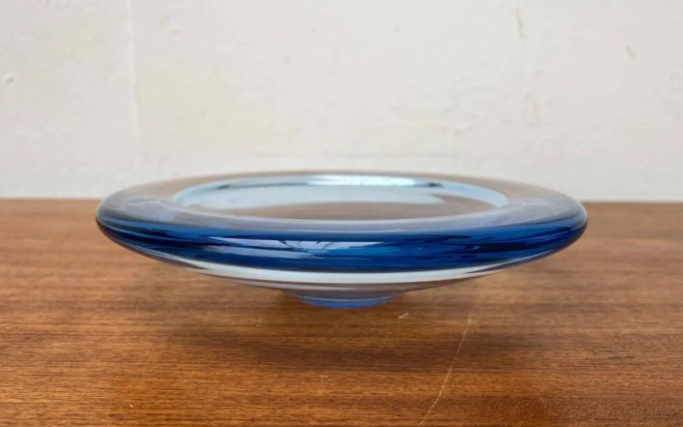 Bol en verre danois de style mid-century moderne par Per Lütken pour Holmegaard, années 1960.