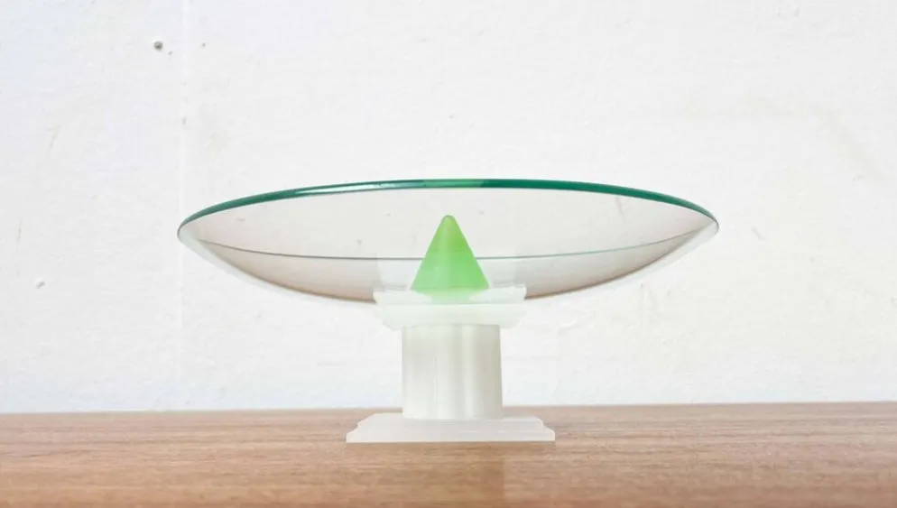 Bol en verre postmoderne du Montana, années 1980