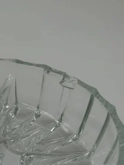Bol en verre pressé vintage