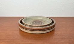 Bols en céramique de studio danoise de style mid-century moderne par Tue Poulsen pour Tue Keramik, années 1960, ensemble de 2