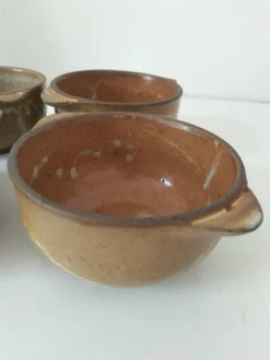 4 bols à oreilles en grès flammé artisanal vintage