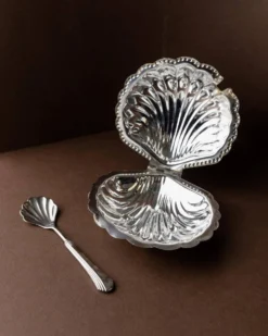 Bol à sucre en forme de coquillage argenté avec cuillère assortie - Italien des années 1960, métal argenté