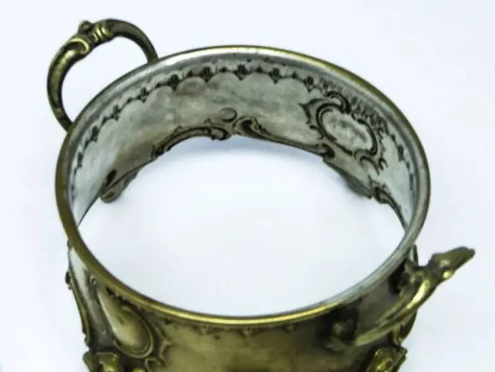 Bol à sucre rococo, laiton plaqué argent, Pologne, début du 20e siècle