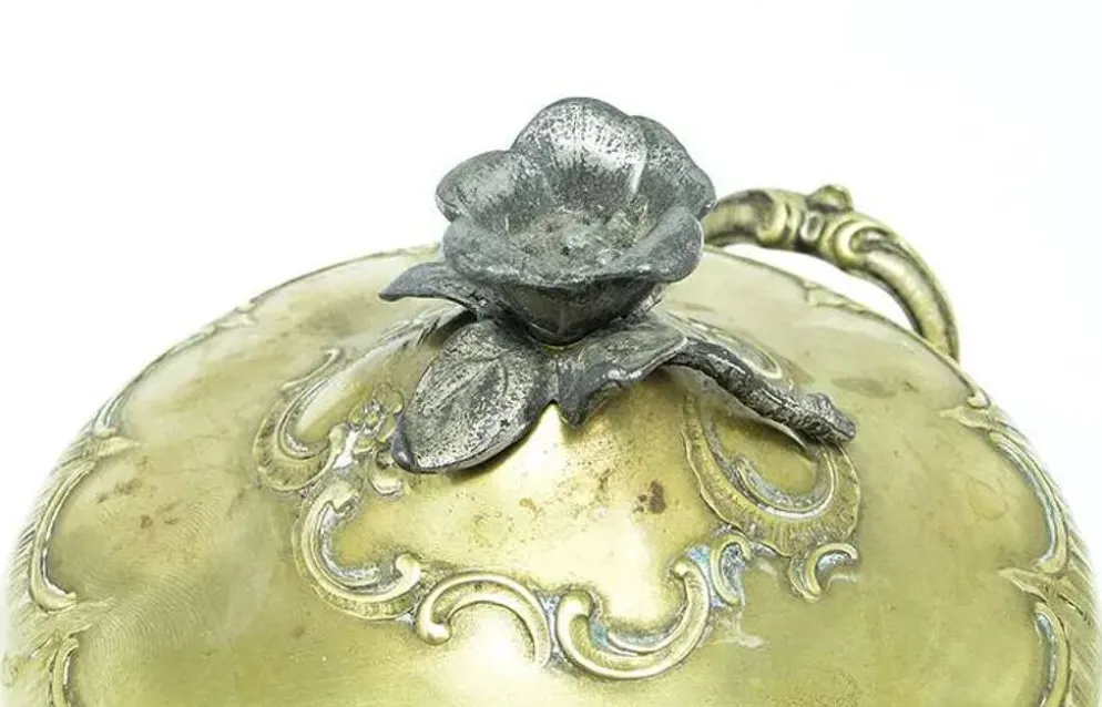 Bol à sucre rococo, laiton plaqué argent, Pologne, début du 20e siècle