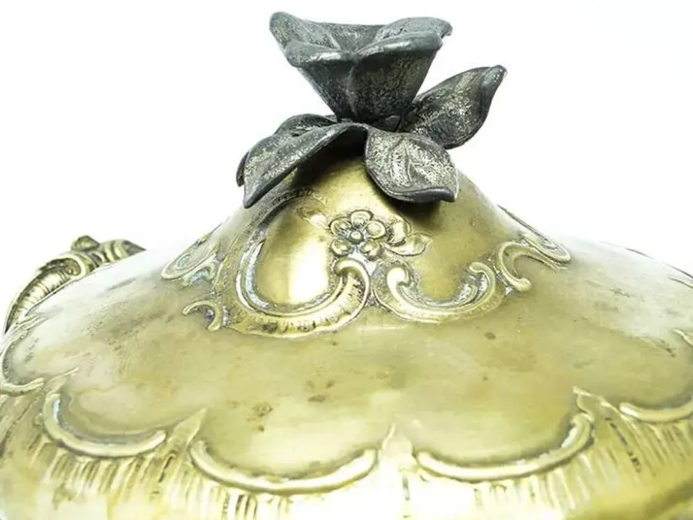 Bol à sucre rococo, laiton plaqué argent, Pologne, début du 20e siècle