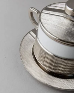 Bol vintage en porcelaine avec couvercle, argenté - Pour sucre, sauces, moutarde, confiture - Monopoli Italie années 50 - Décoration de table élégante, idée cadeau