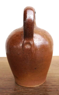 Bonbonne ou bouteille en terre cuite
