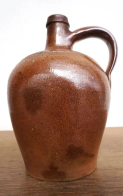 Bonbonne ou bouteille en terre cuite