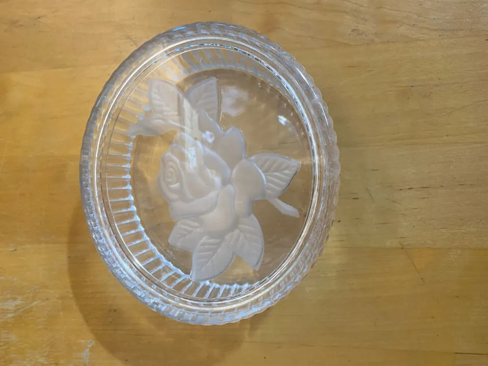 Bonbonnière Ancienne Boite À Bijoux Verre Moulé Décor Roses Vintage