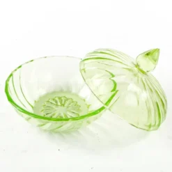 Bonbonnière Art Déco avec couvercle, en verre uranium pressé, Pologne, années 1930