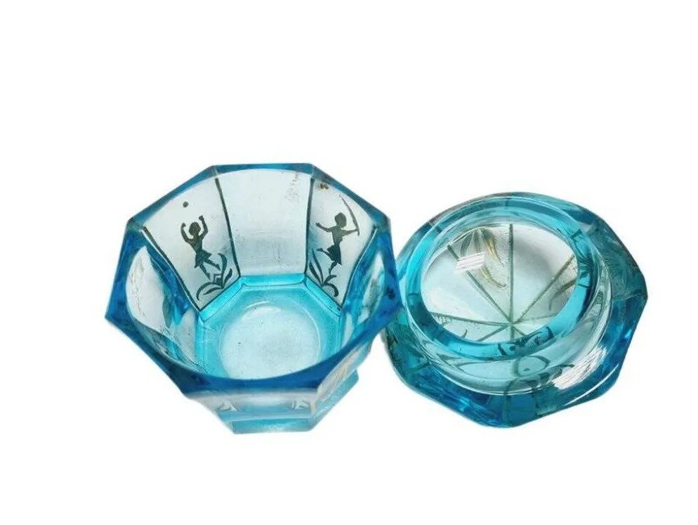 Bonbonnière Biedermeier de Moser, Bohême, années 1890