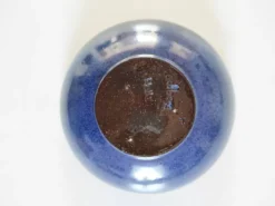 Bonbonnière en céramique bleue foncée