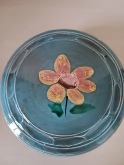 Bonbonnière en céramique de Vallauris .
