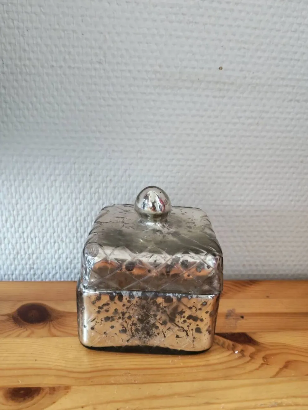 Bonbonnière en verre miroir argenté