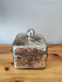 Bonbonnière en verre miroir argenté
