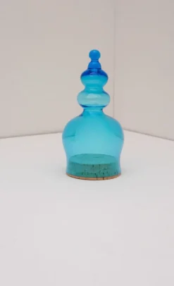 Bonbonnière en verre soufflé à la main par Bertil Vallien pour Kosta Boda, années 1970