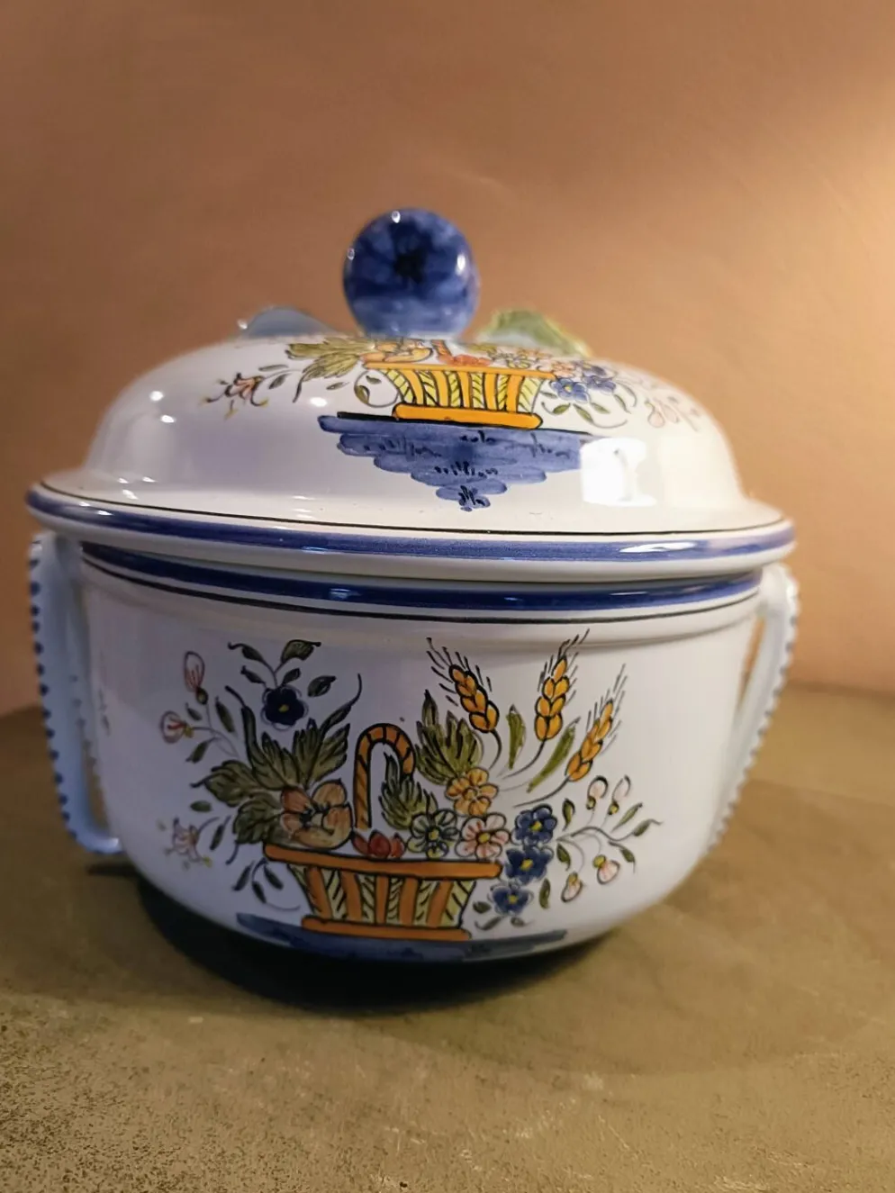 Bonbonnière faïence décor main