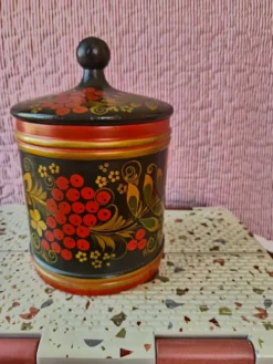 Bonbonnière motifs russes Khokhloma