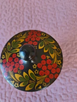 Bonbonnière motifs russes Khokhloma