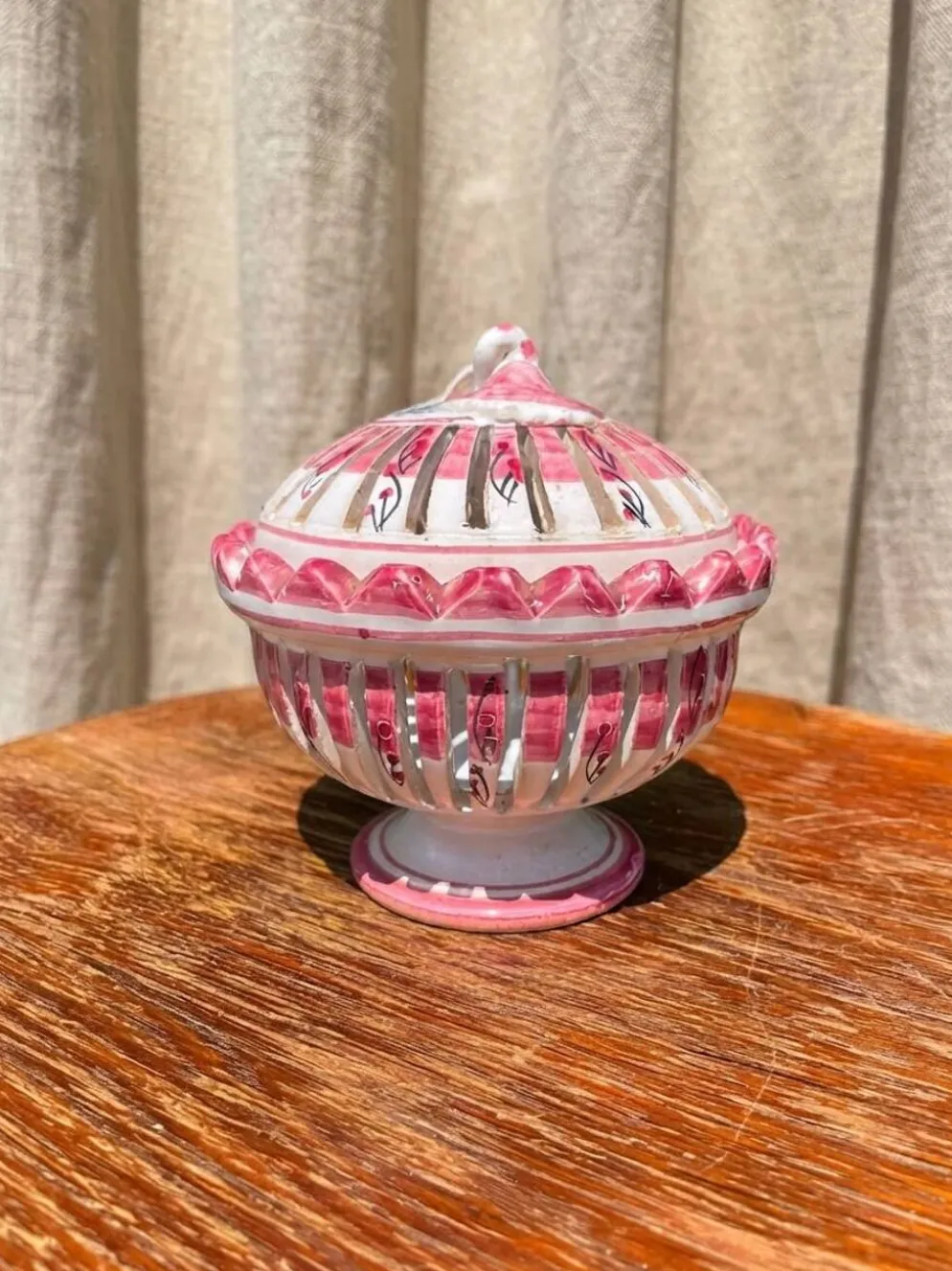 Bonbonnière porcelaine ajourée vintage