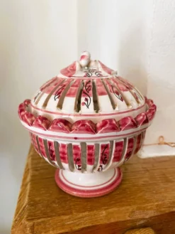 Bonbonnière porcelaine ajourée vintage