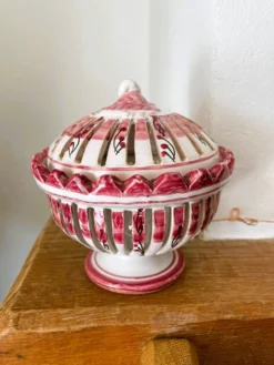 Bonbonnière porcelaine ajourée vintage