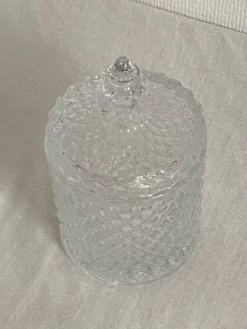 Bonbonnière / pot à coton en verre moulé effet cristal