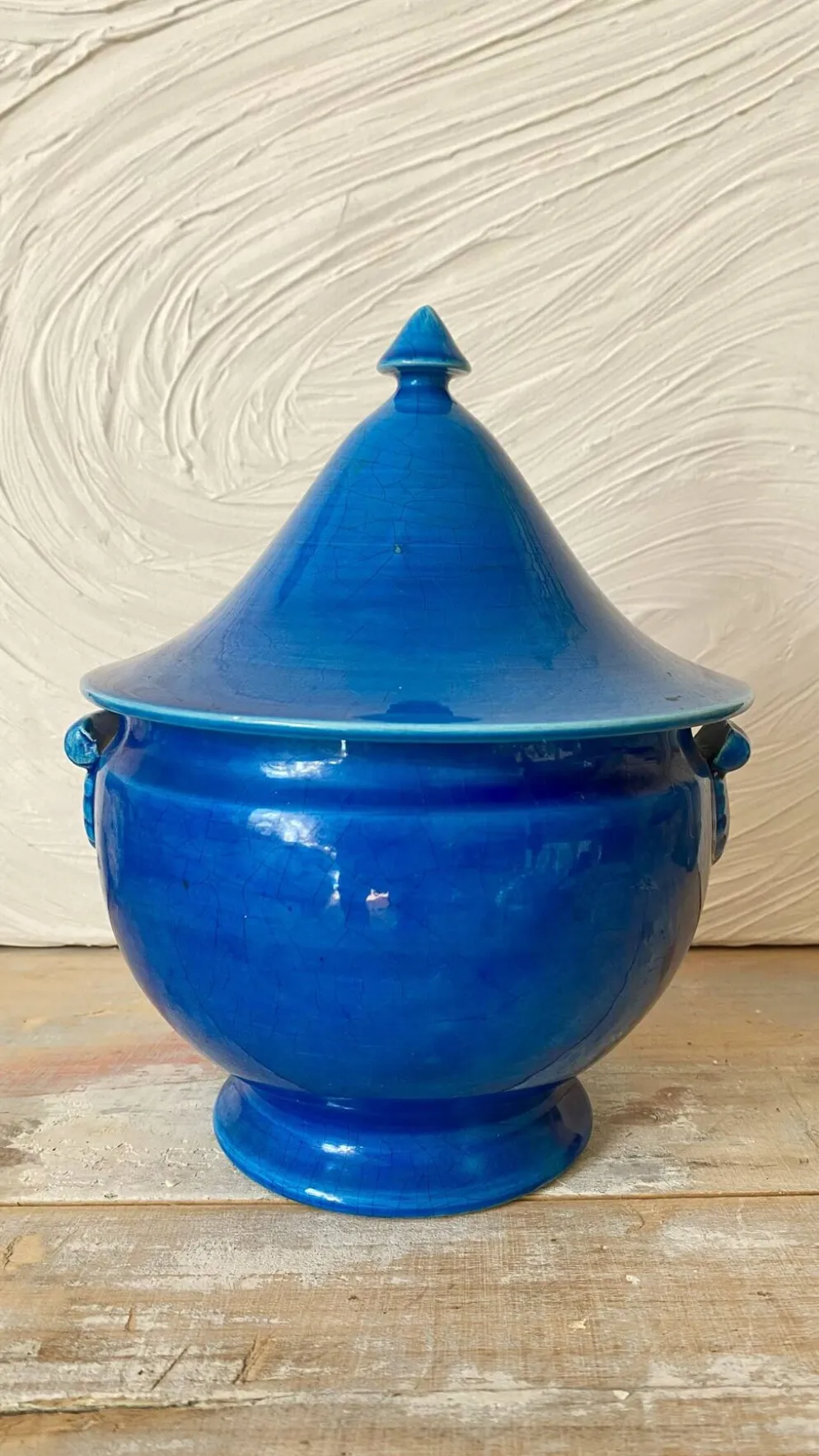 Bonbonnière , soupière en faïence de Malicorne, céramique bleue craquelé