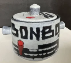 Bonbonnière vintage en céramique de Vallauris signée