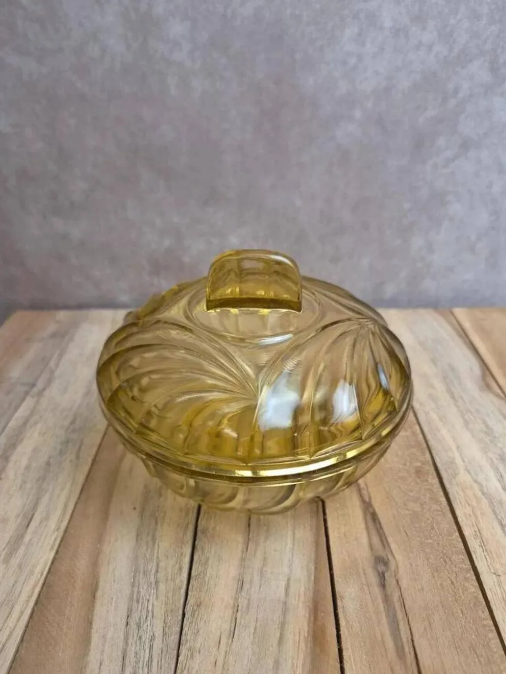 Bonbonnière vintage en verre ambré Made in France