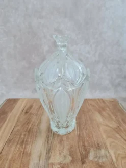 Bonbonnière vintage en verre moulé givré – décor floral