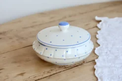 Bonbonnière vintage faïence ivoire pois bleu
