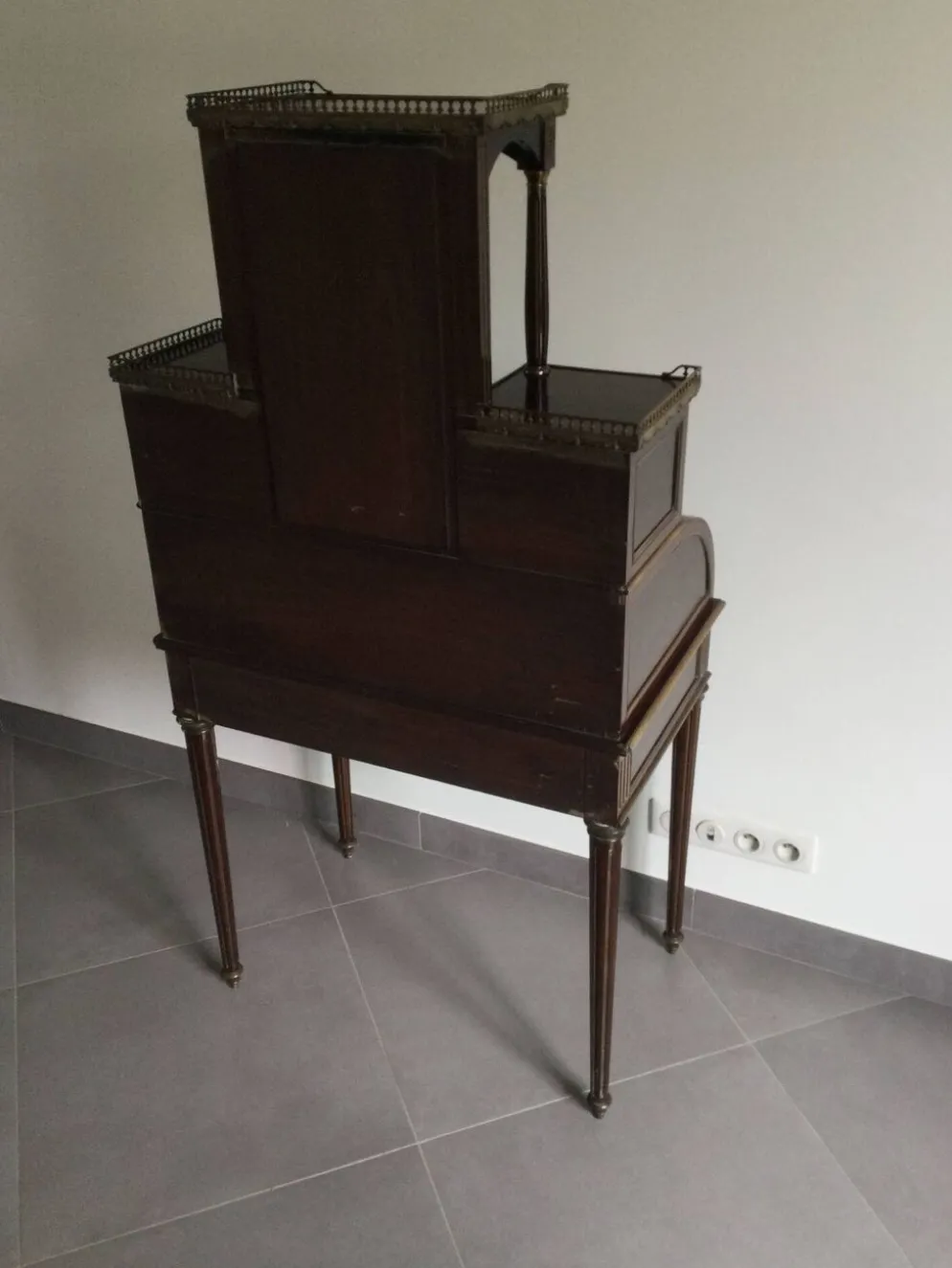 Bonheur Du Jour De Style Louis XVI En Acajou