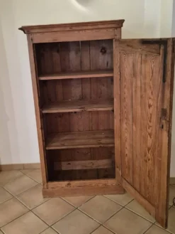Bonnetiere ancienne