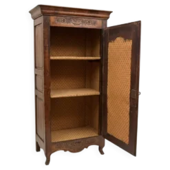 Bonnetière en bois