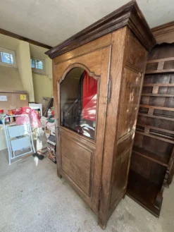 Bonnetière normande ancienne en chêne – meuble de campagne