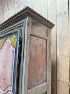 Bonnetière un vantail – Chêne massif polychrome