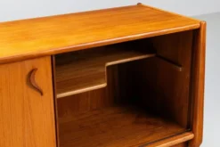 Bosteels Meubelen unique petit buffet en noyer Belgique 1960